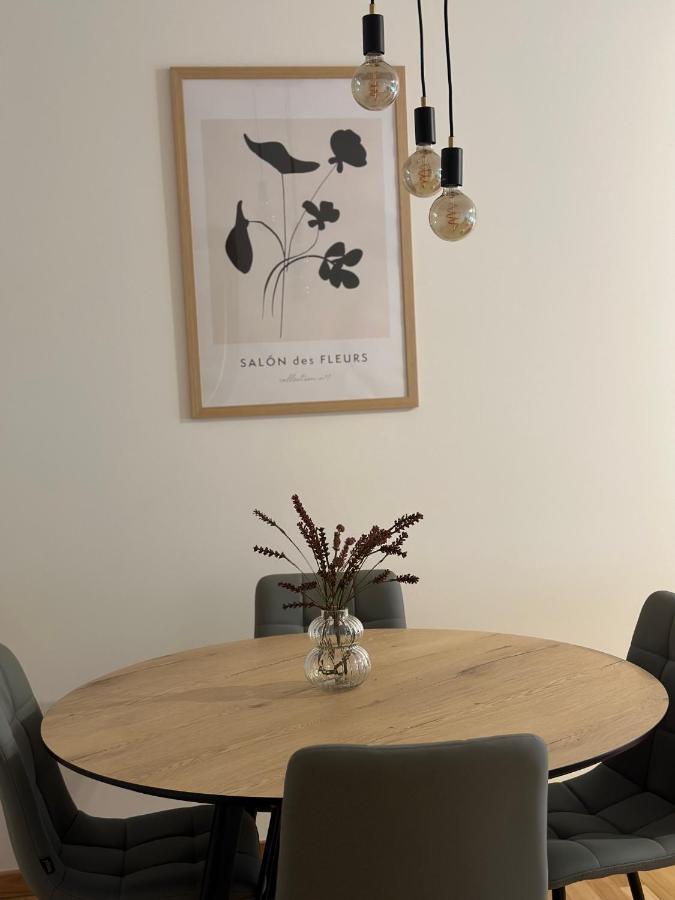 Apartamento Carlos III Ribadeo Exterior photo